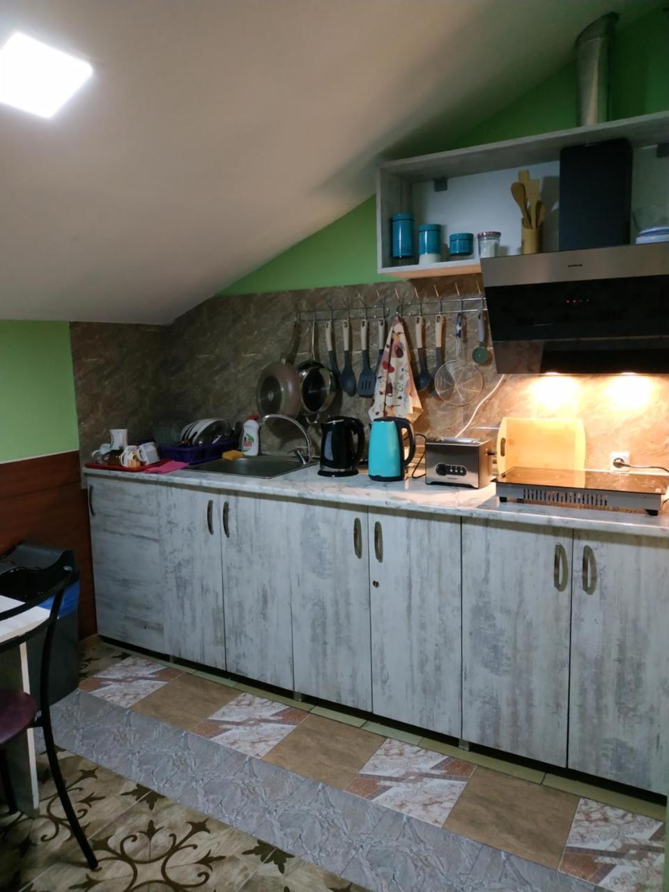 Hostel Portal Tbilisi Esterno foto