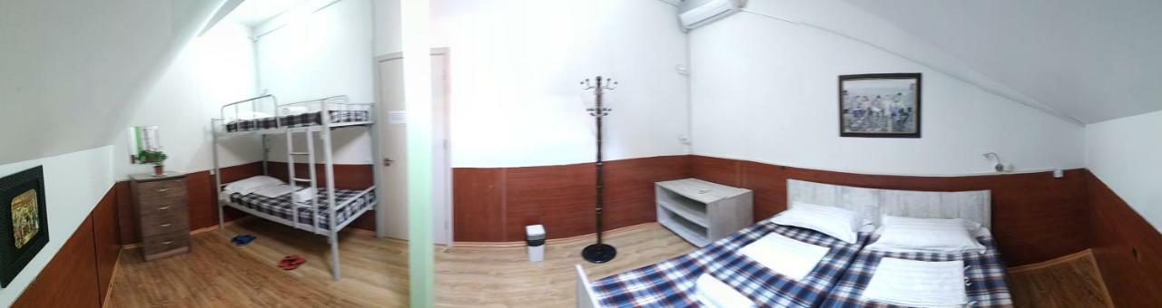 Hostel Portal Tbilisi Esterno foto