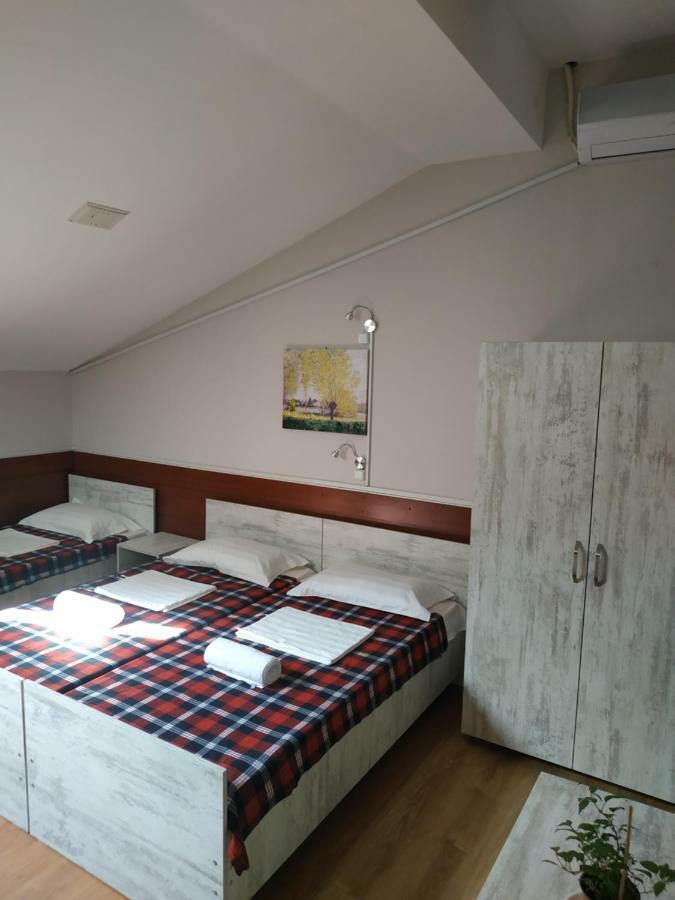 Hostel Portal Tbilisi Esterno foto