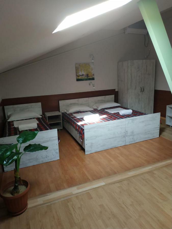 Hostel Portal Tbilisi Esterno foto