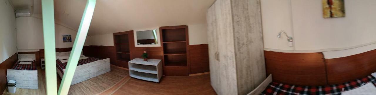 Hostel Portal Tbilisi Esterno foto